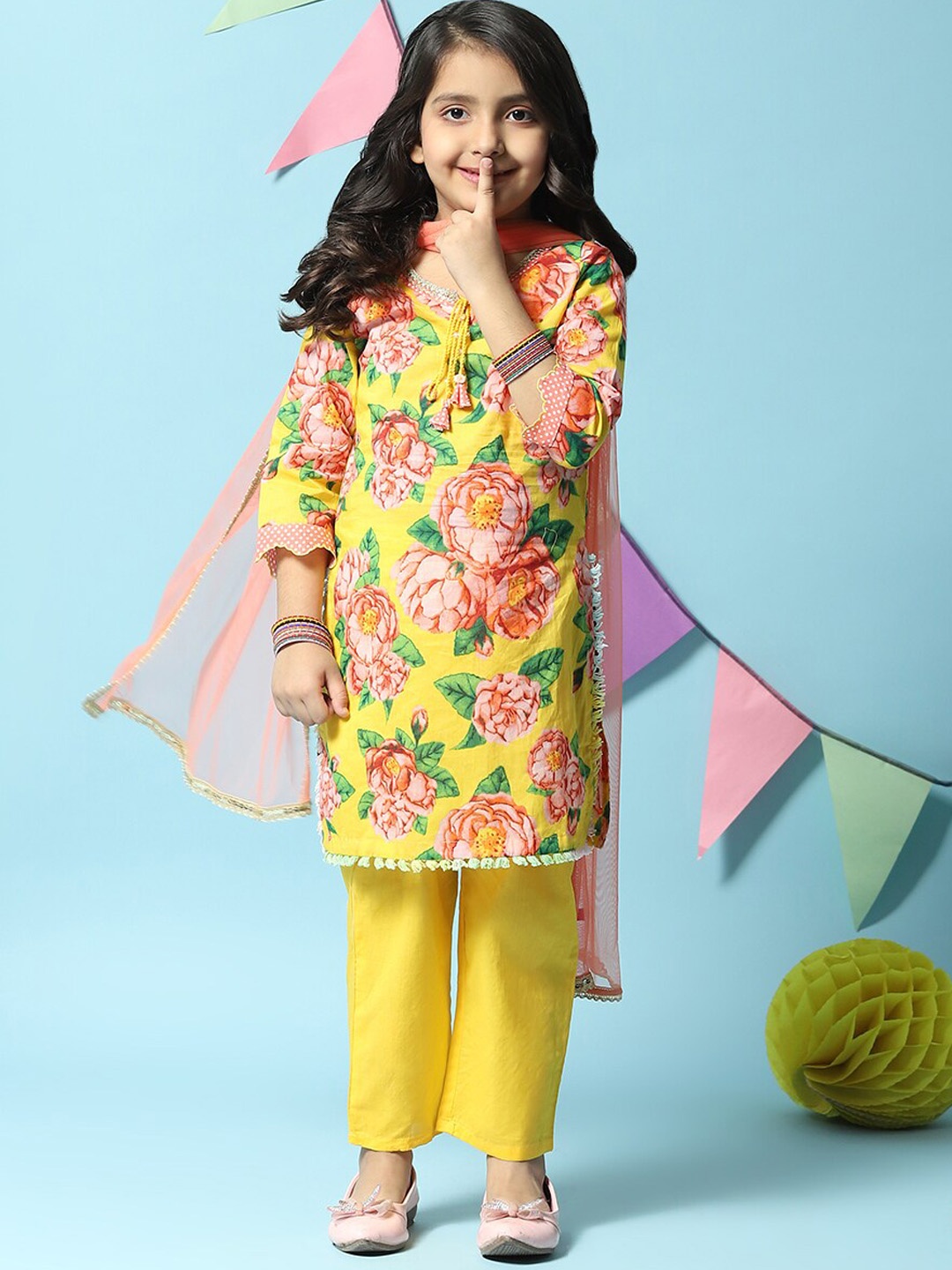 

Biba Floral Printed Kurta with Trousers & Dupatta, Yellow