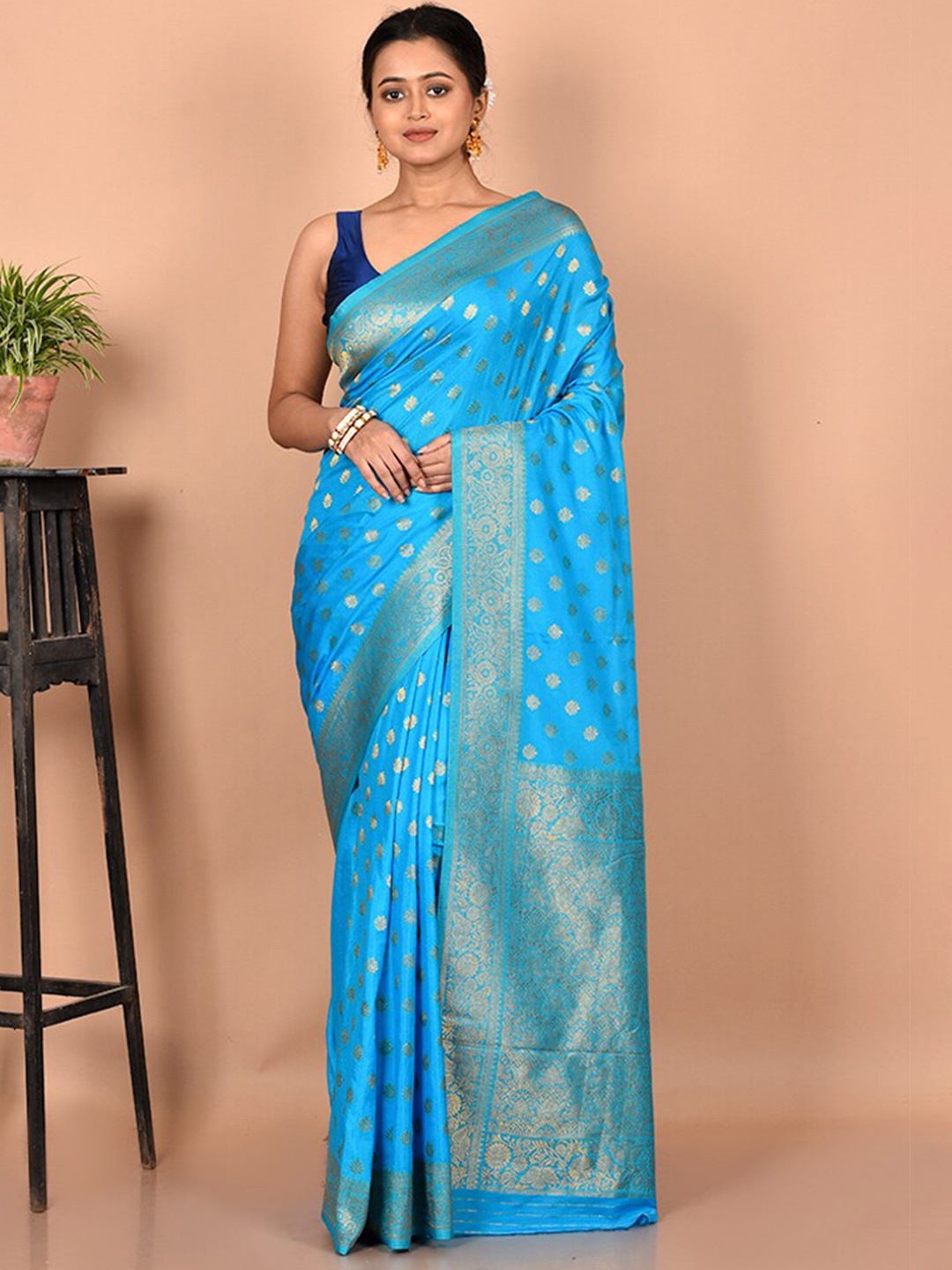 

AllSilks Blue & Gold-Toned Woven Design Zari Silk Blend Saree
