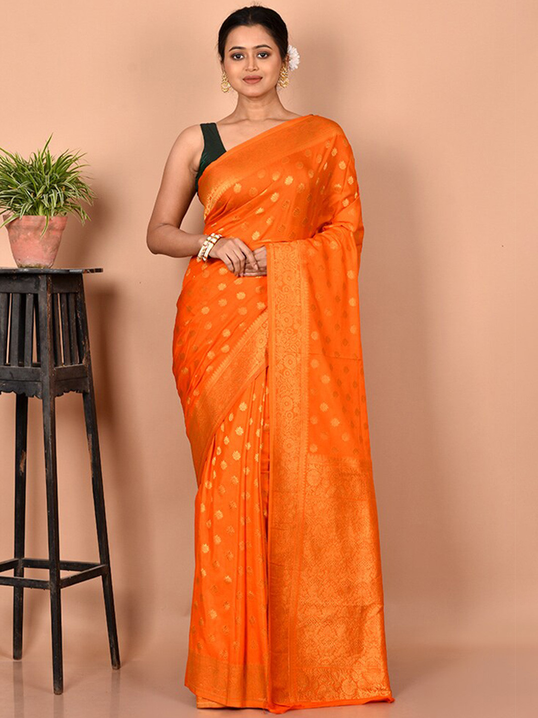 

AllSilks Rust & Gold-Toned Ethnic Motifs Zari Silk Blend Saree