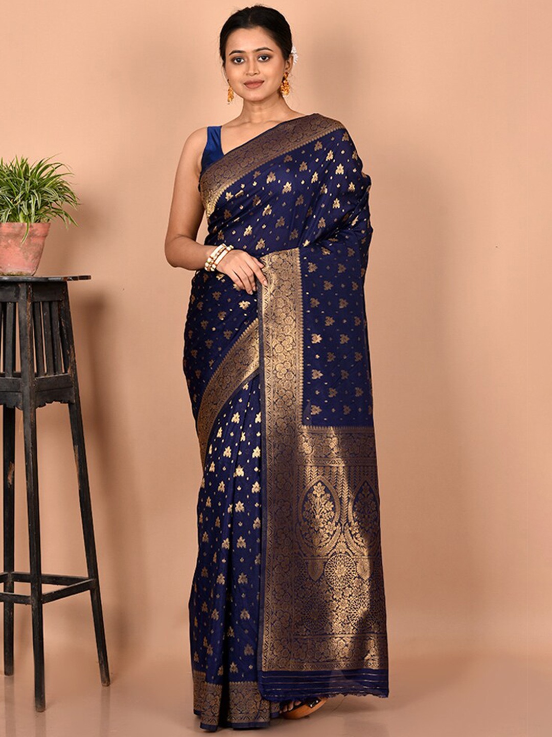 

AllSilks Blue & Gold-Toned Ethnic Motifs Zari Silk Blend Saree