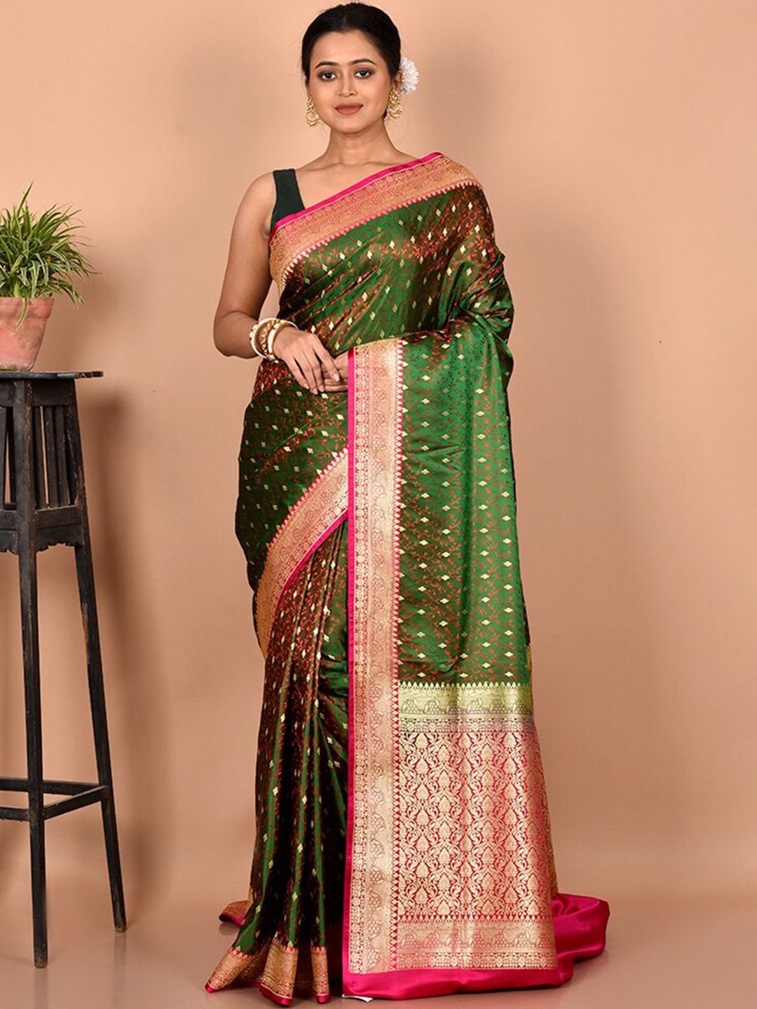 

AllSilks Green & Red Ethnic Motifs Zari Silk Blend Banarasi Saree