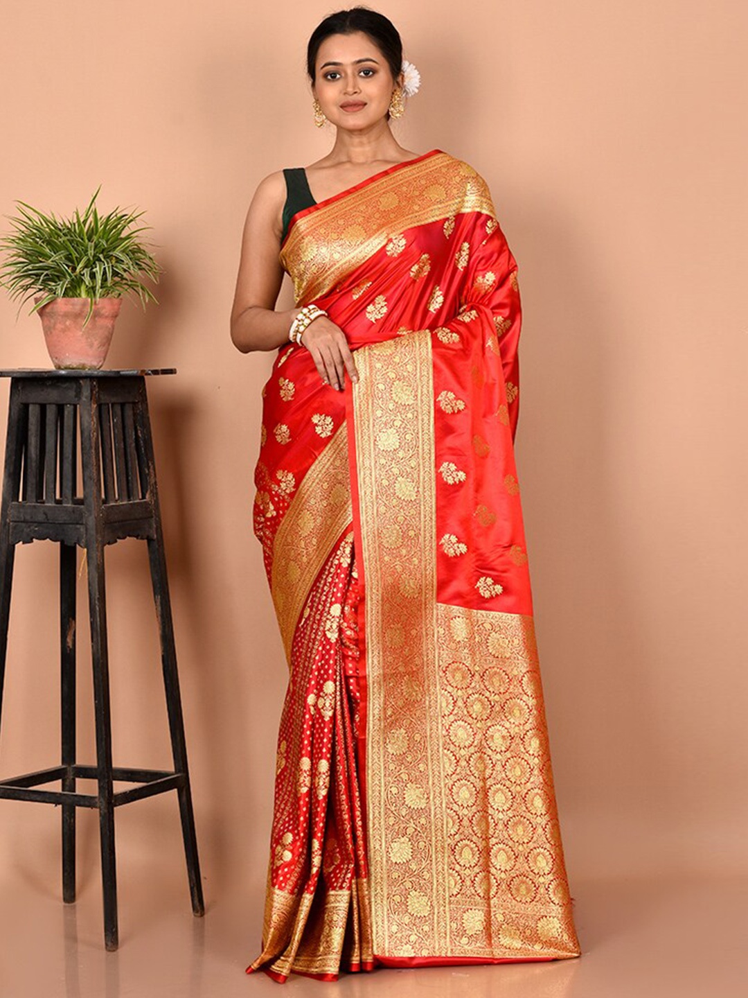 

AllSilks Red & Gold-Toned Ethnic Motifs Zari Silk Blend Banarasi Saree