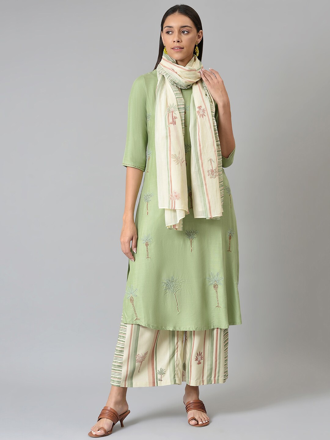 

W Printed Rayon Kurta With Parallel Pant & Dupatta, Green
