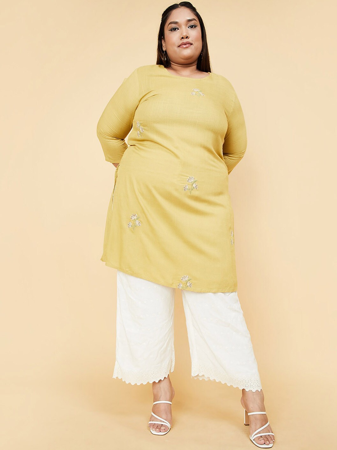 

max Floral Printed Boat Neck Kurta, Yellow