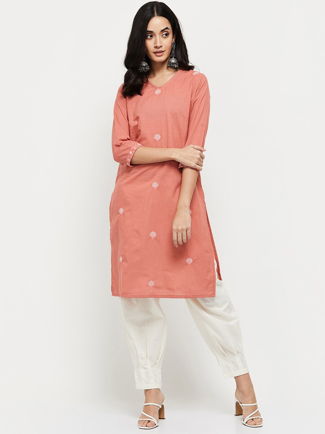 

max Ethnic Motifs Embroidered Thread Work Pastels Cotton Kurta, Peach