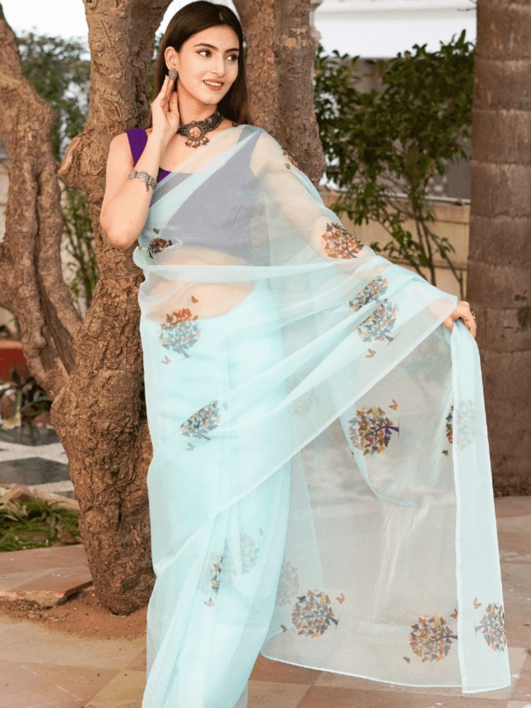 

HOUSE OF JAMOTI Blue & Yellow Floral Organza Saree
