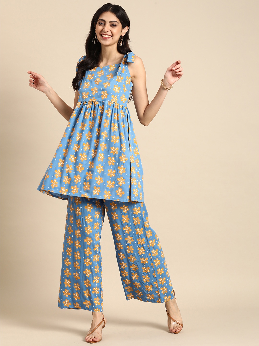 

Anouk Women Floral Printed Regular Kurti with Palazzos, Blue