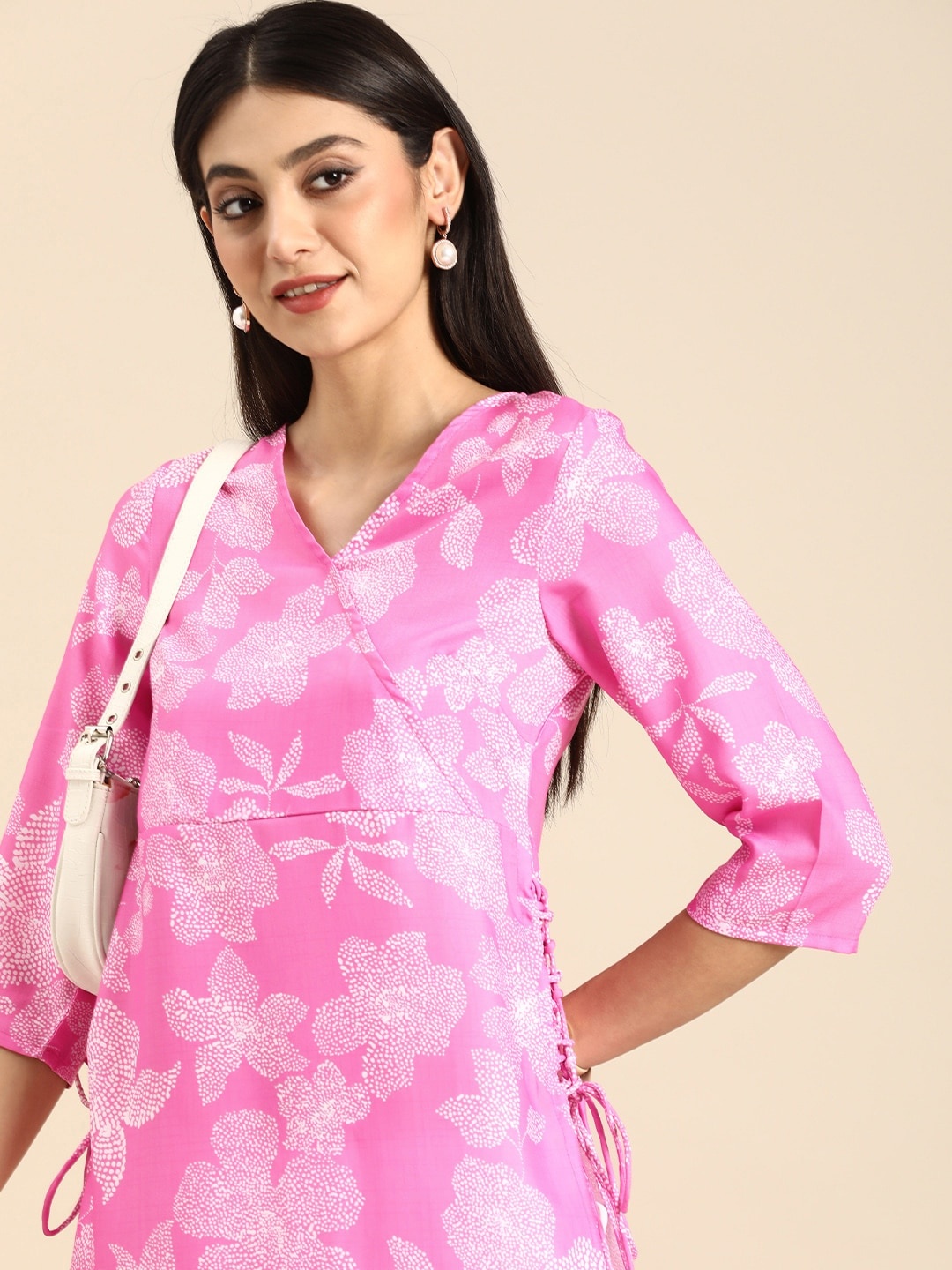 

Anouk Floral Printed High Slits Angrakha Style Kurta, Pink