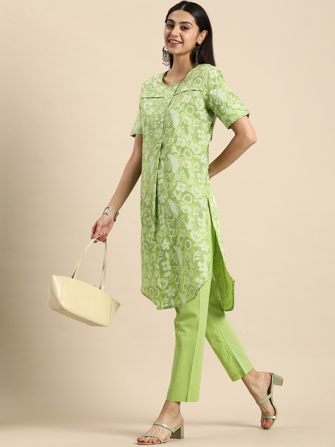 

Anouk Women Pure Cotton Floral Printed Kurta with Trousers, Green