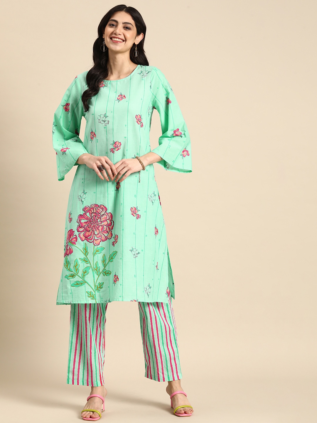 

Anouk Women Floral Printed Pure Cotton Kurta with Trousers, Green