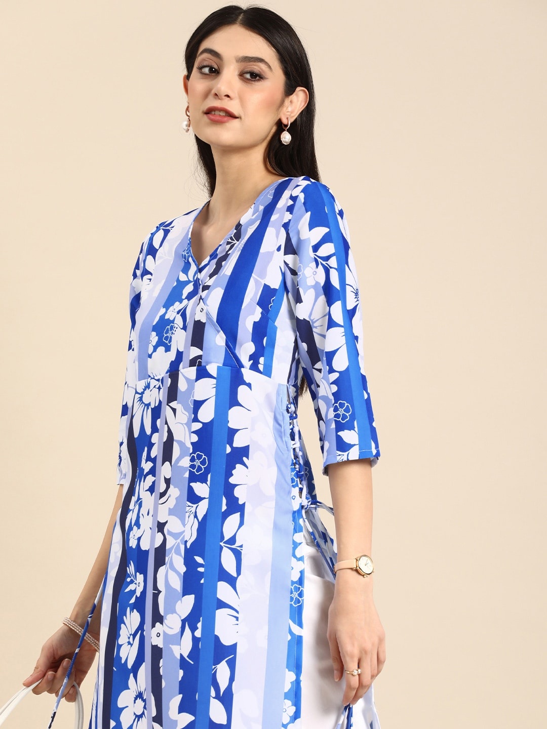 

Anouk Floral Printed High Slits Angrakha Style Kurta, Blue