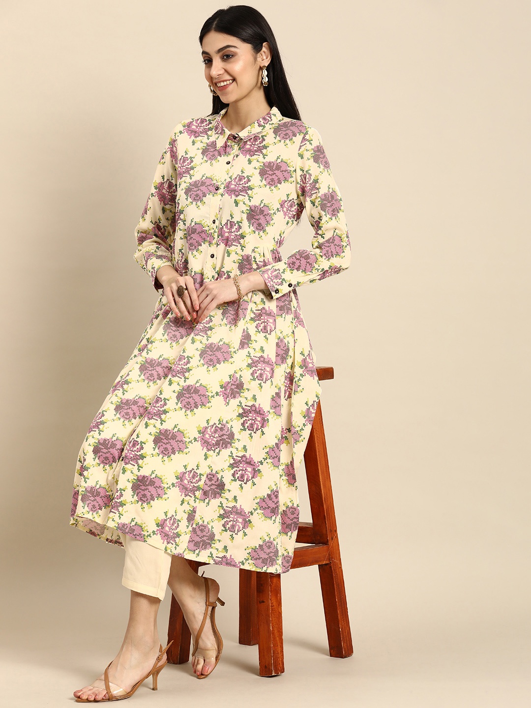 

Anouk Women Floral Printed Kurta with Trousers, Beige