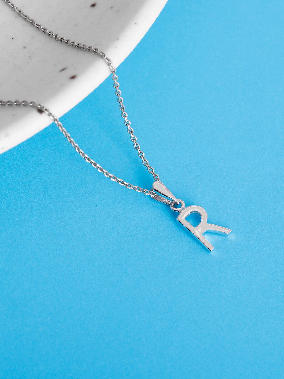 

GIVA Silver-Plated 925 Sterling Silver R Initial Pendant with Link Chain