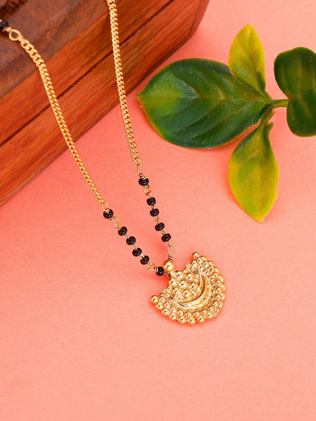 

GIVA 9.25 Sterling Silver Gold-Plated Black Artificial Beaded Half Moon Mangalsutra