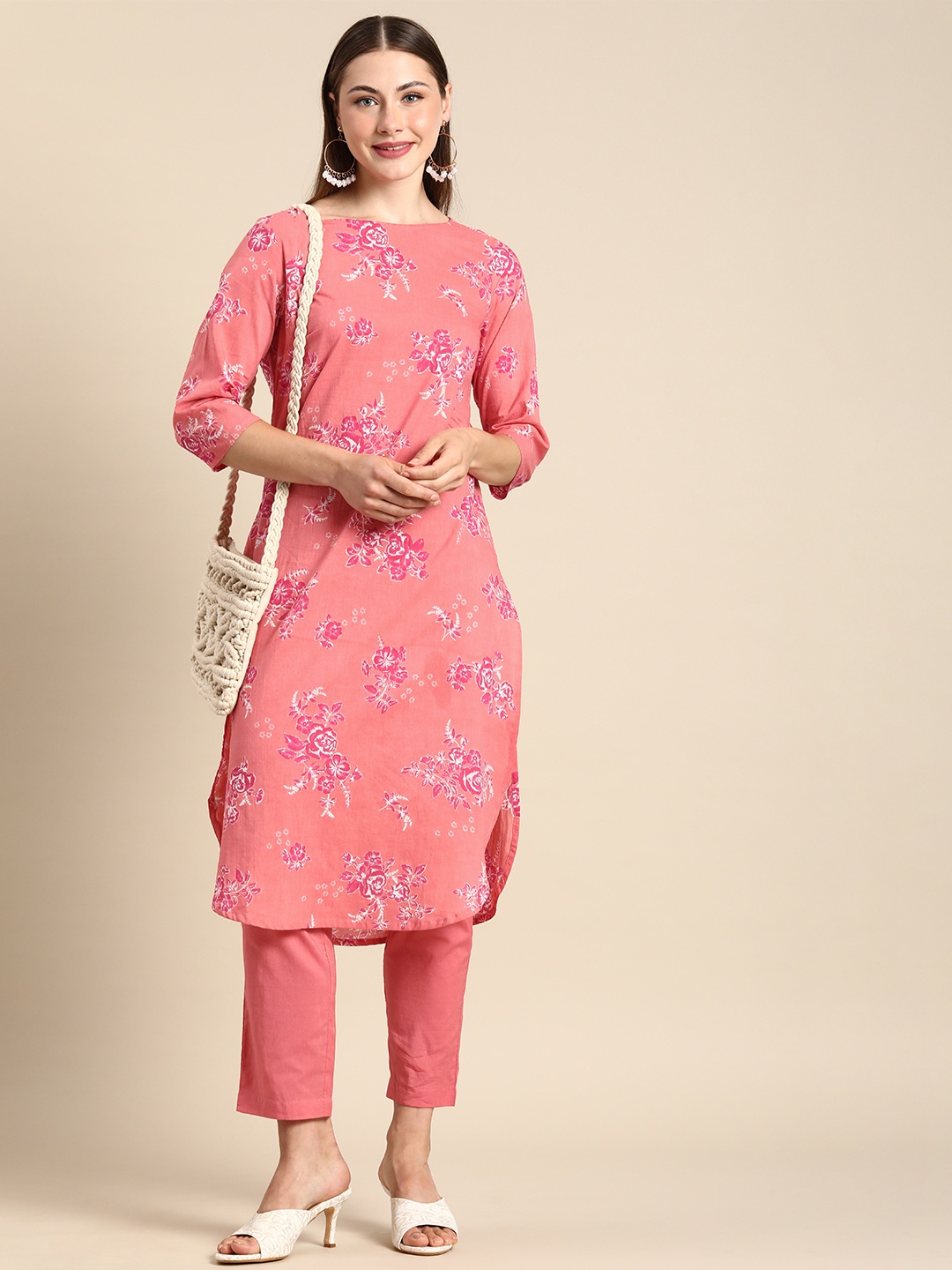 

Anouk Women Pure Cotton Floral Printed Kurta with Trousers, Pink