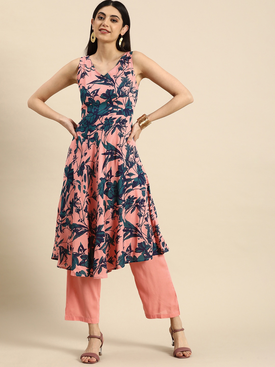 

Anouk Floral Printed Kurta with Trousers, Pink