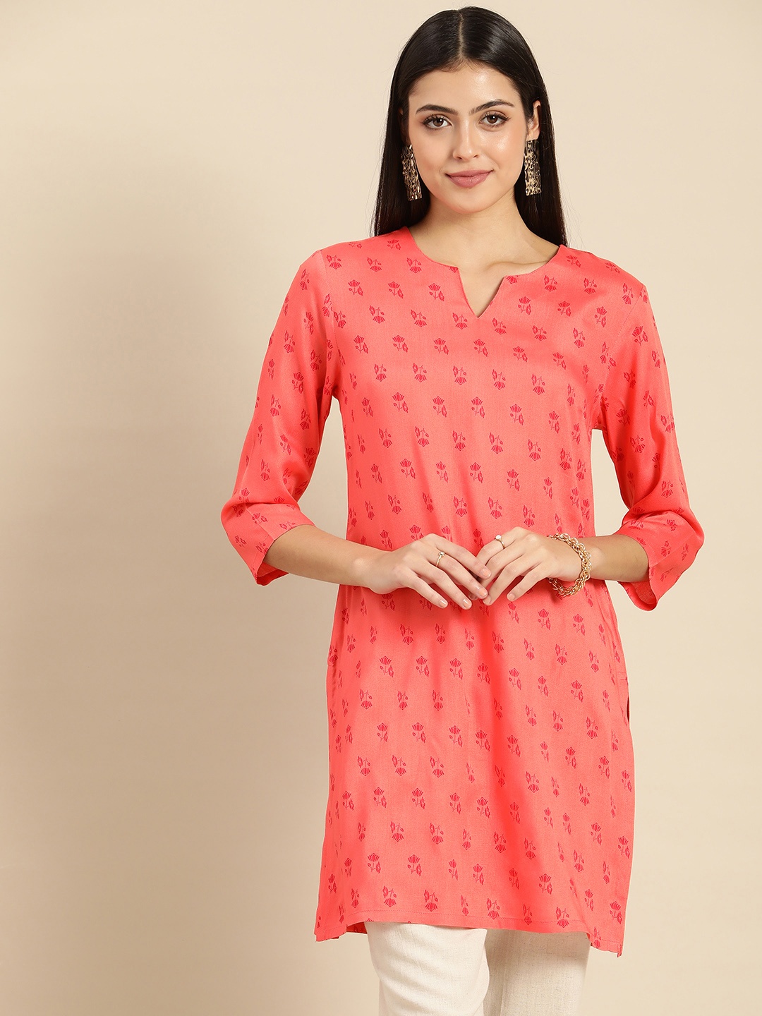 

Anouk Women Floral Printed V-Neck Straight Kurta, Pink