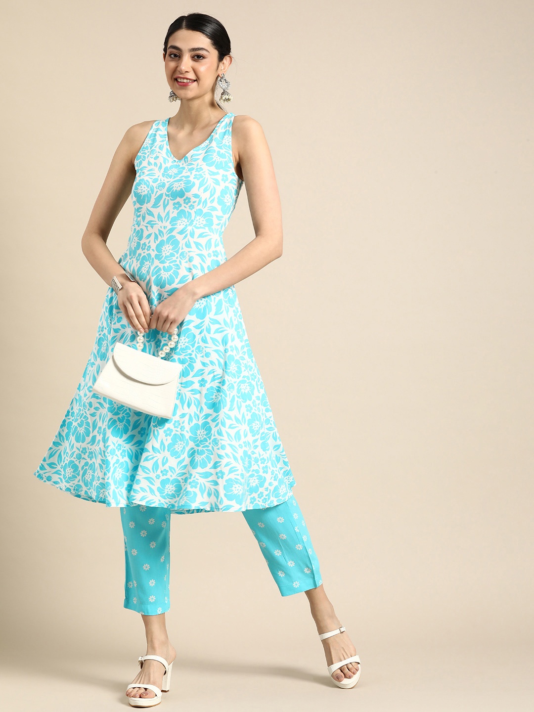 

Anouk Women Floral Printed Empire Kurta with Trousers, White