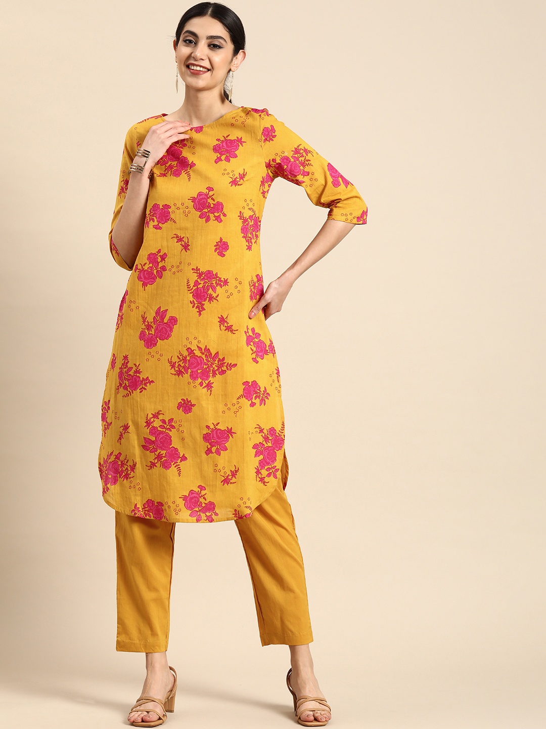 

Anouk Women Round Neck Floral Printed Pure Cotton Kurta with Trousers, Mustard