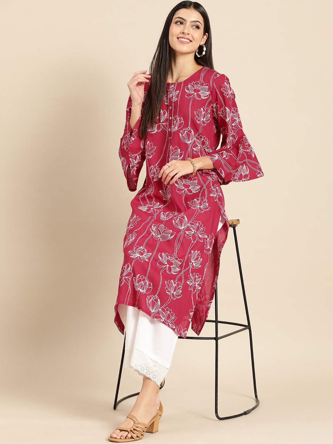 

Anouk Women Floral Printed Bell Sleeves Kurta, Pink