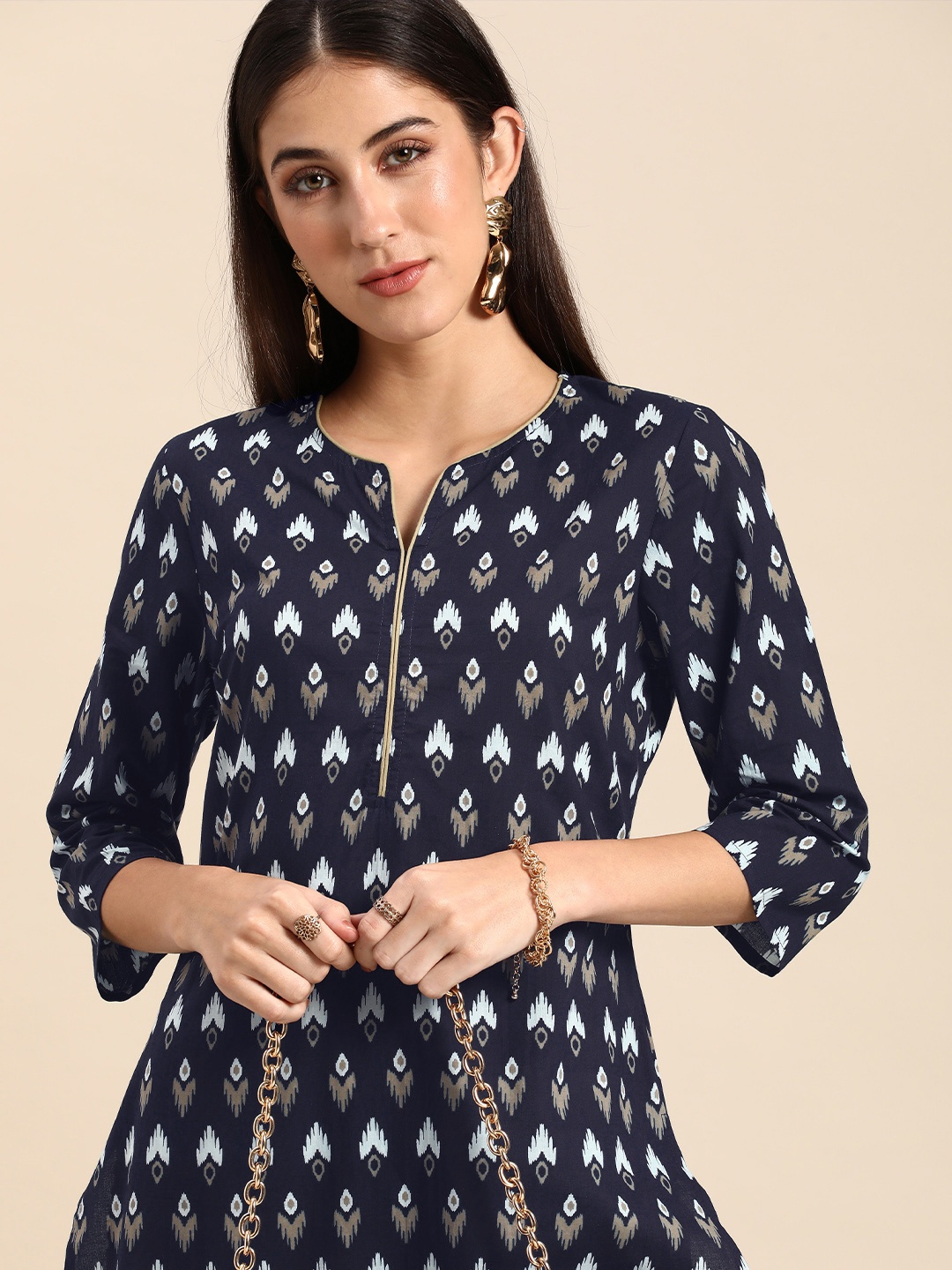 

Anouk Women Geometric Printed Pure Cotton Kurta, Navy blue