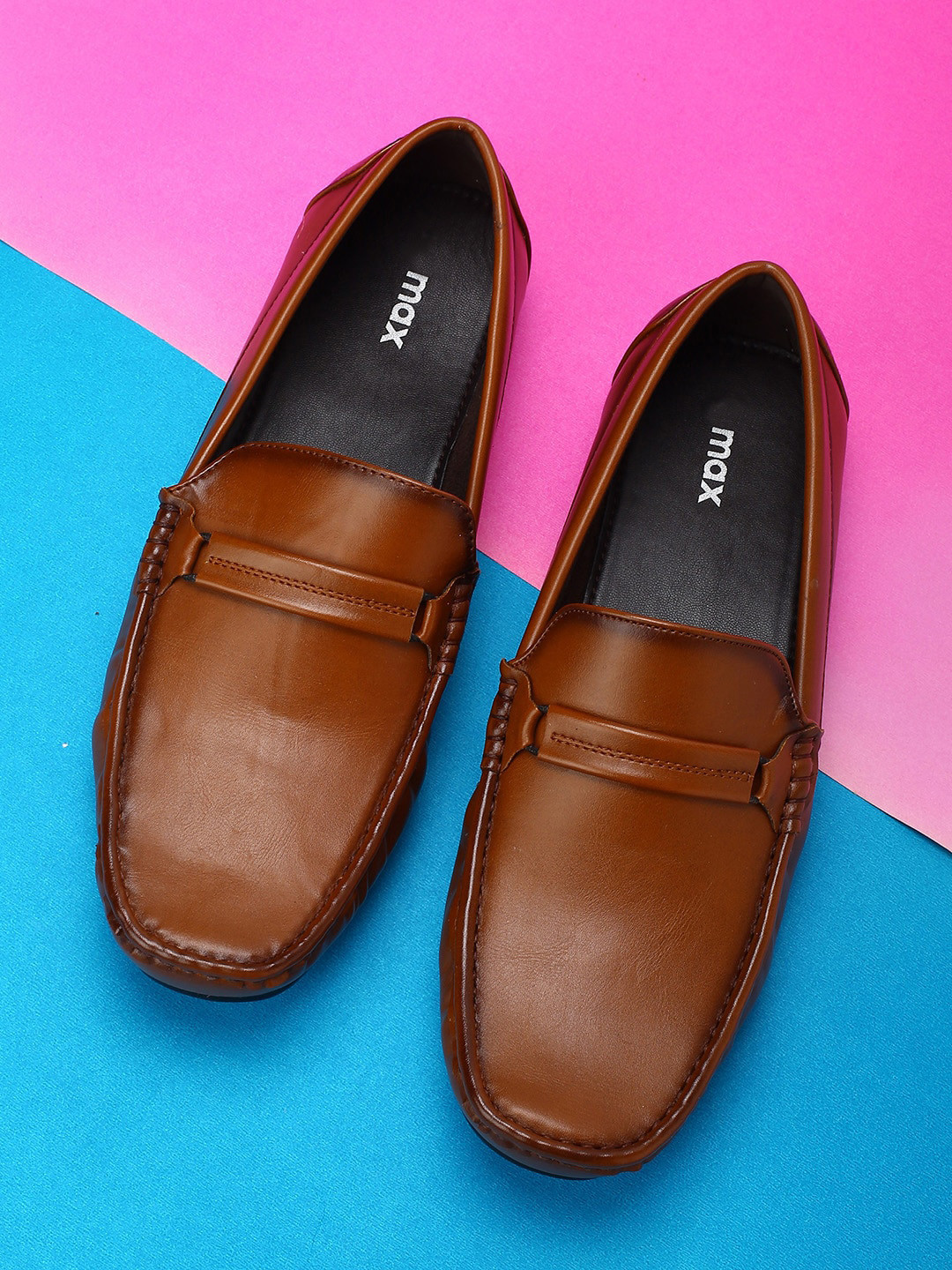 

max Men Comfort Insole Loafers, Tan