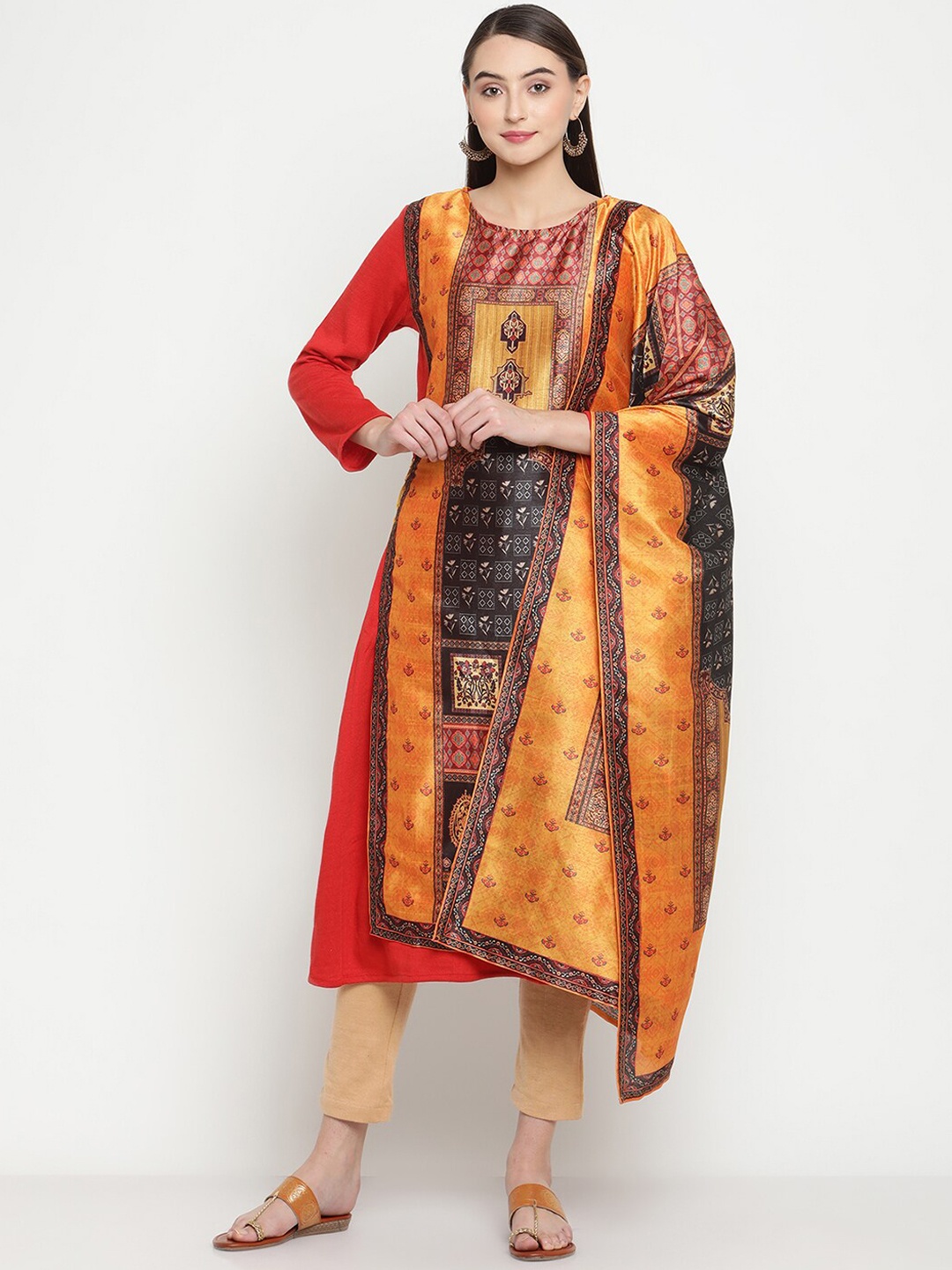 

Be Indi Women Round Neck Ethnic Motifs Straight Side Slits Festive Kurta, Red