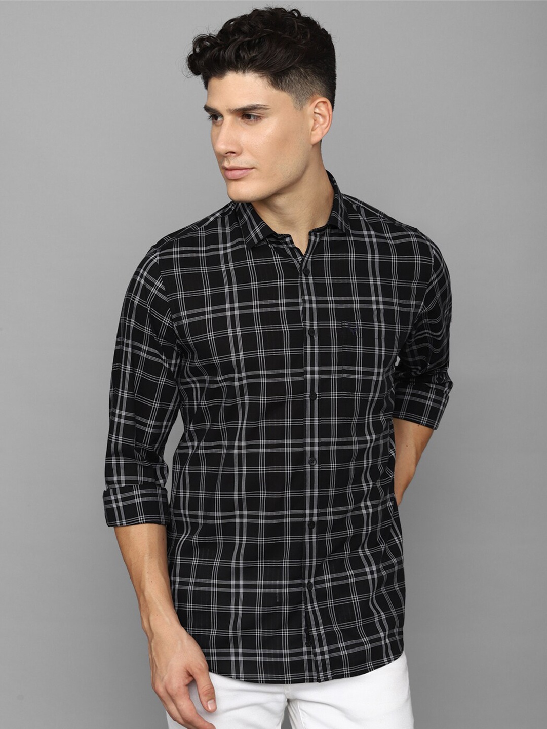 

Allen Solly Men Slim Fit Tartan Checked Casual Cotton Shirt, Black