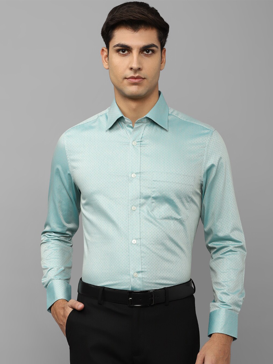 

Louis Philippe Men Pure Cotton Formal Shirt, Blue