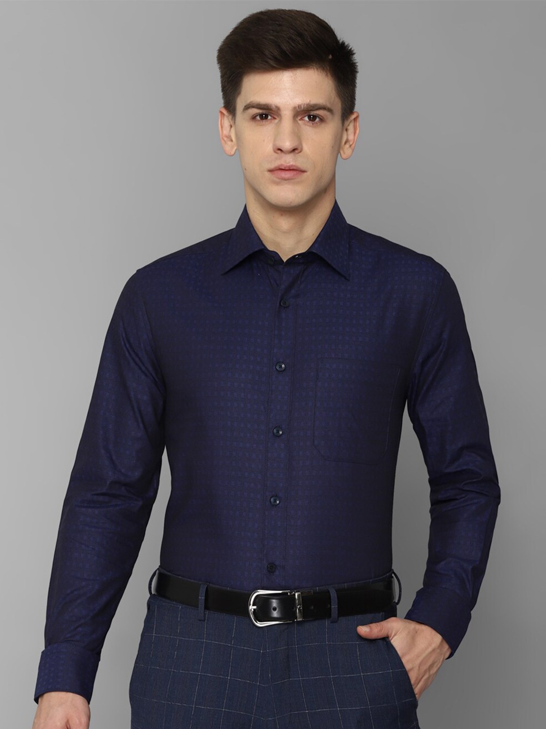 

Louis Philippe Men Self Design Pure Cotton Formal Shirt, Navy blue