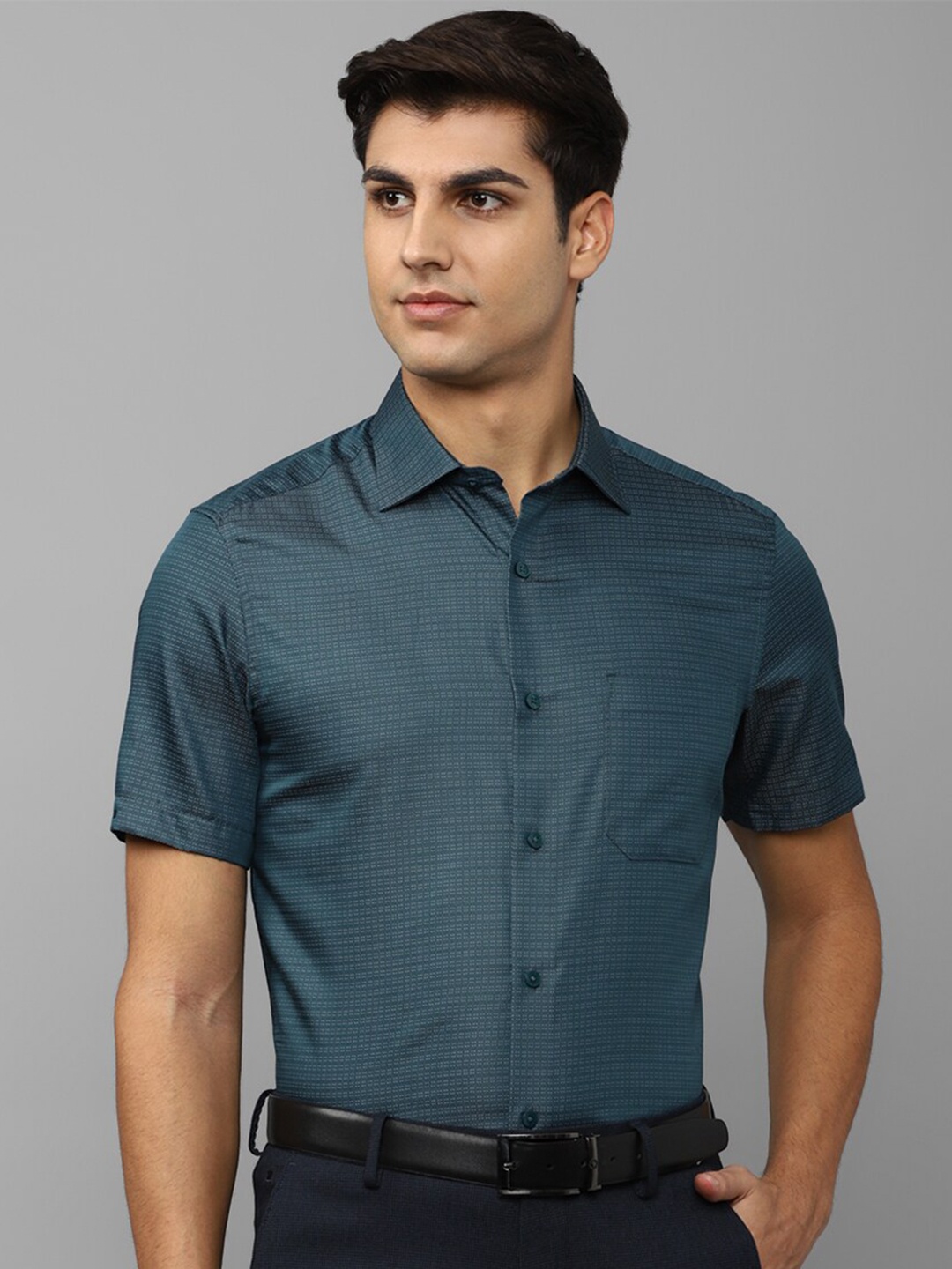 

Louis Philippe Men Printed Pure Cotton Formal Shirt, Blue