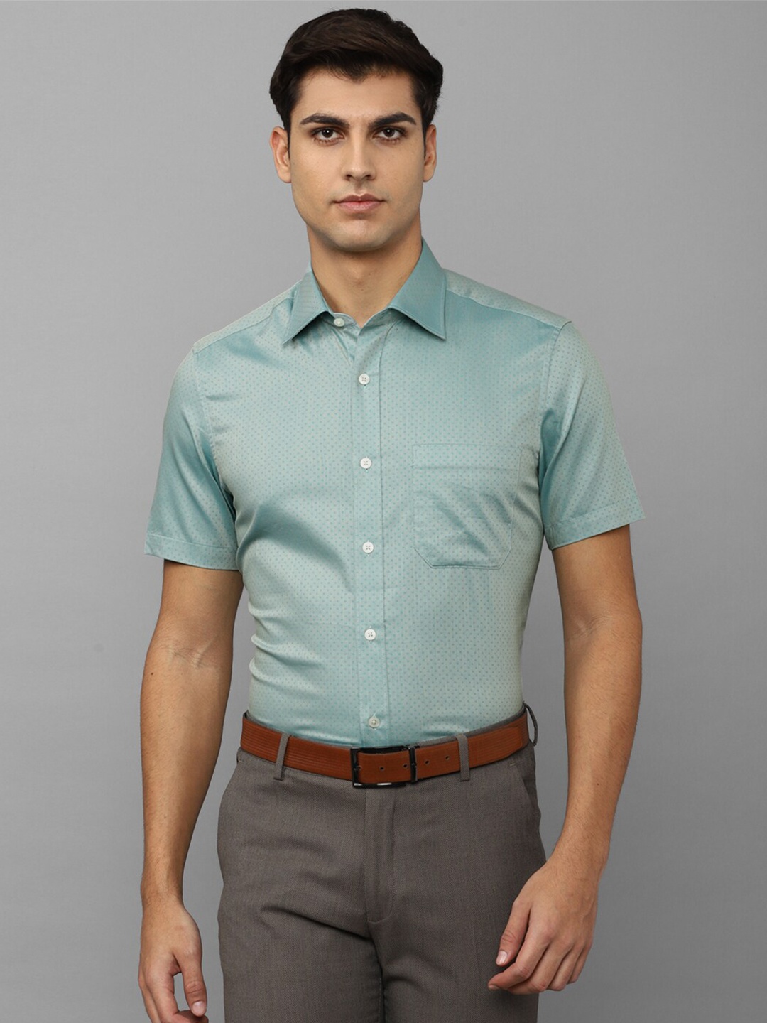 

Louis Philippe Men Self Design Pure Cotton Formal Shirt, Green