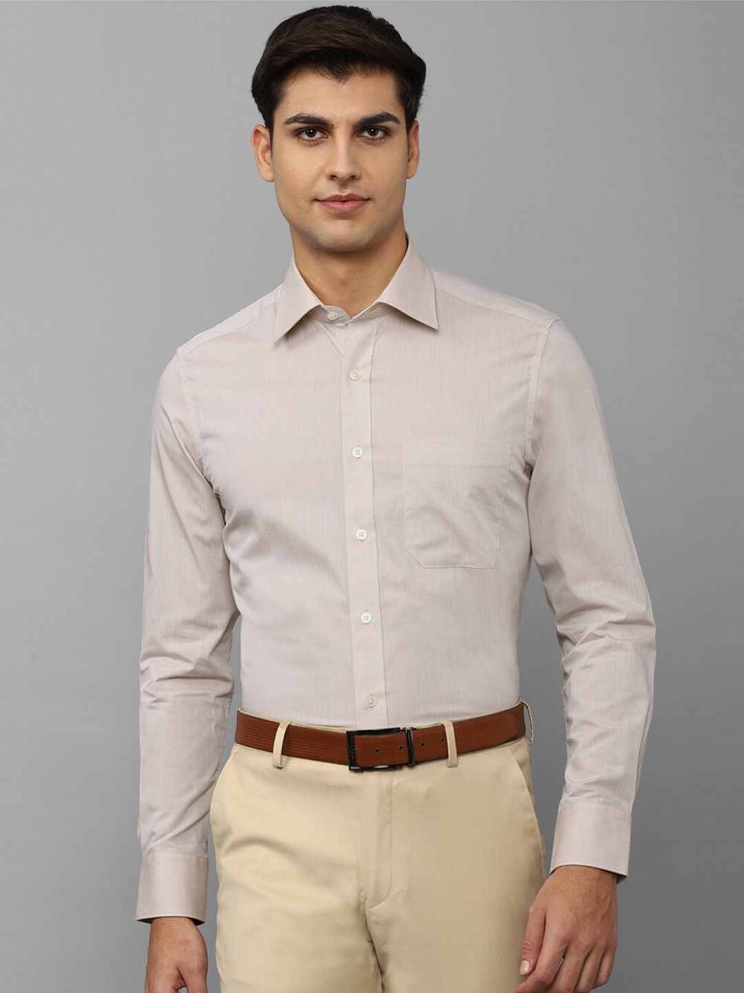 

Louis Philippe Men Pure Cotton Formal Shirt, Cream