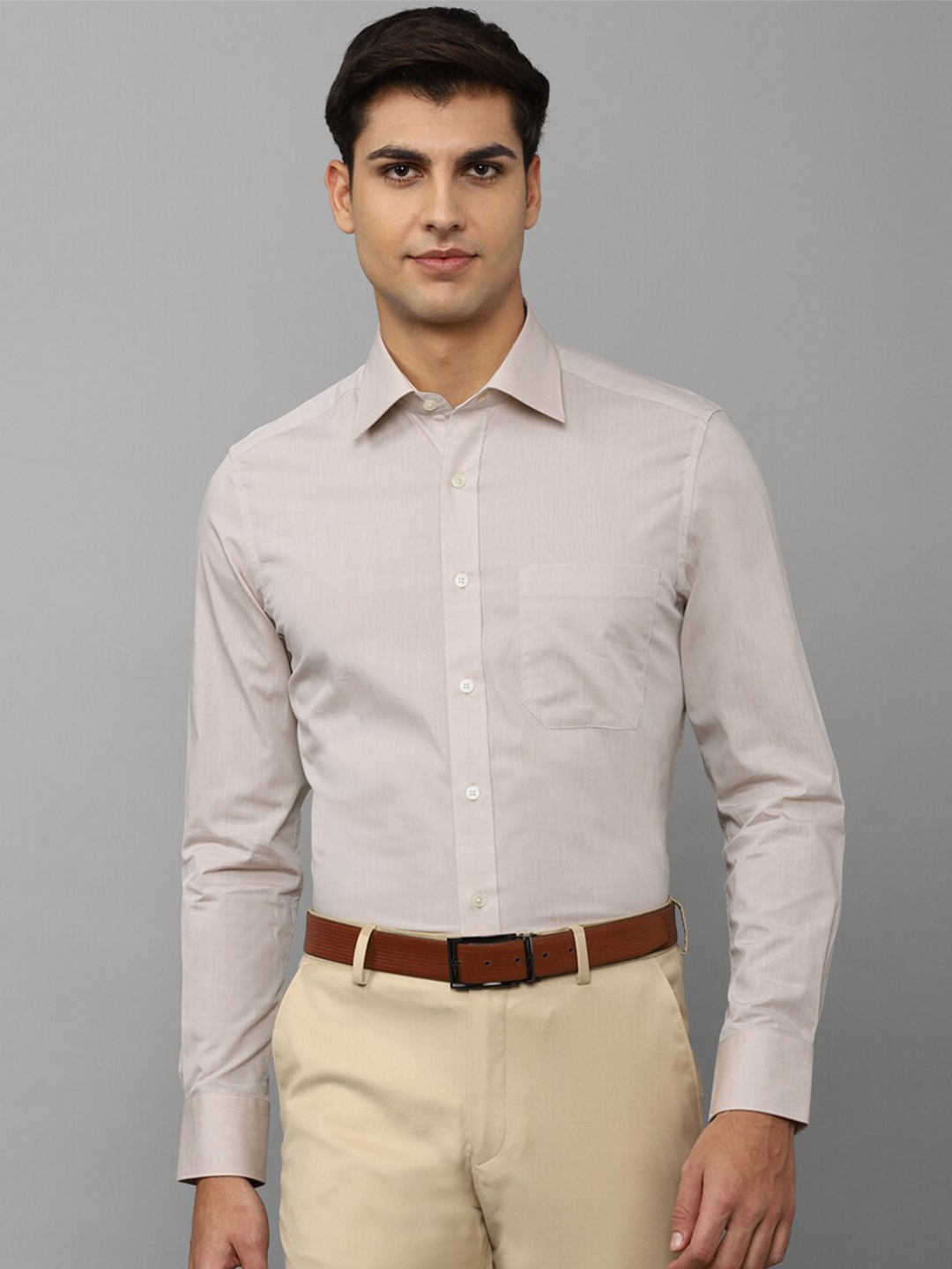 

Louis Philippe Men Pure Cotton Formal Shirt, Cream