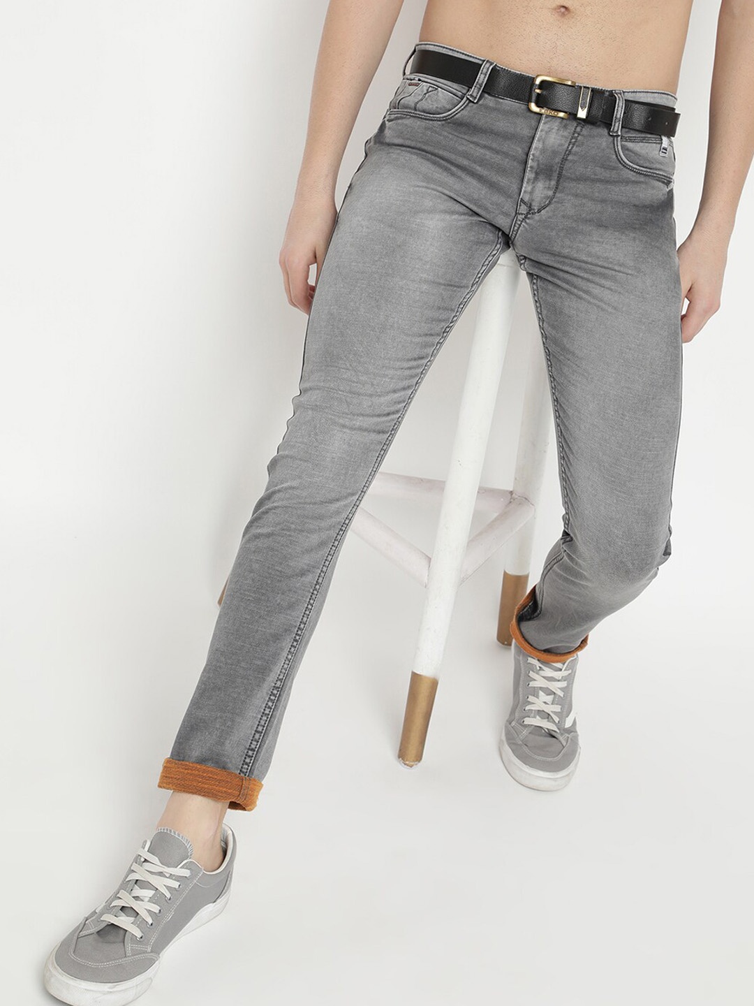 

V2 Value & Variety Men Heavy Fade Jeans, Grey