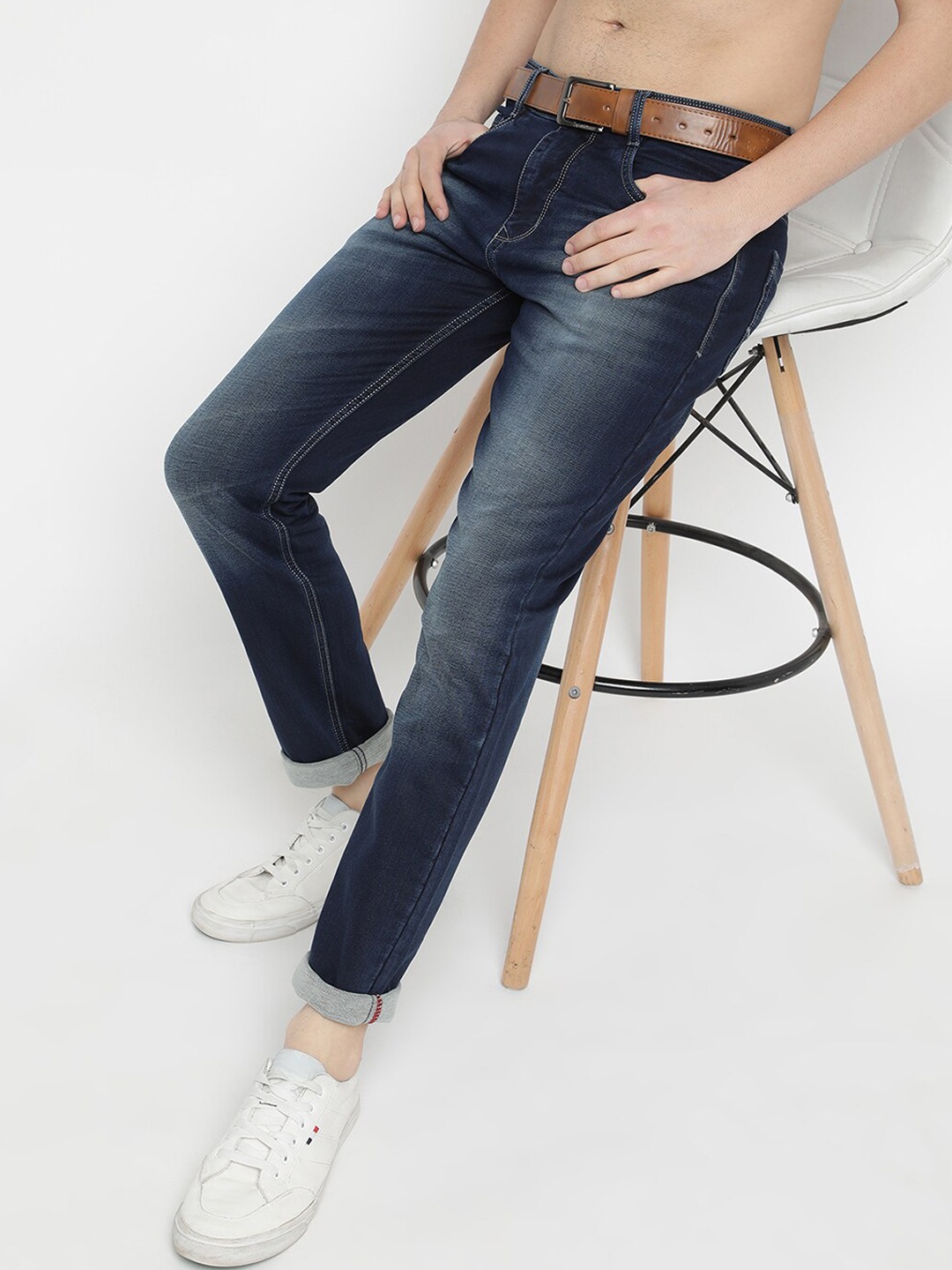 

V2 Value & Variety Men Heavy Fade Regular Fit Jeans, Blue