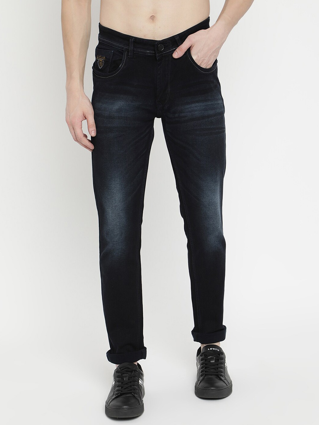 

V2 Value & Variety Men Light Fade Jeans, Blue