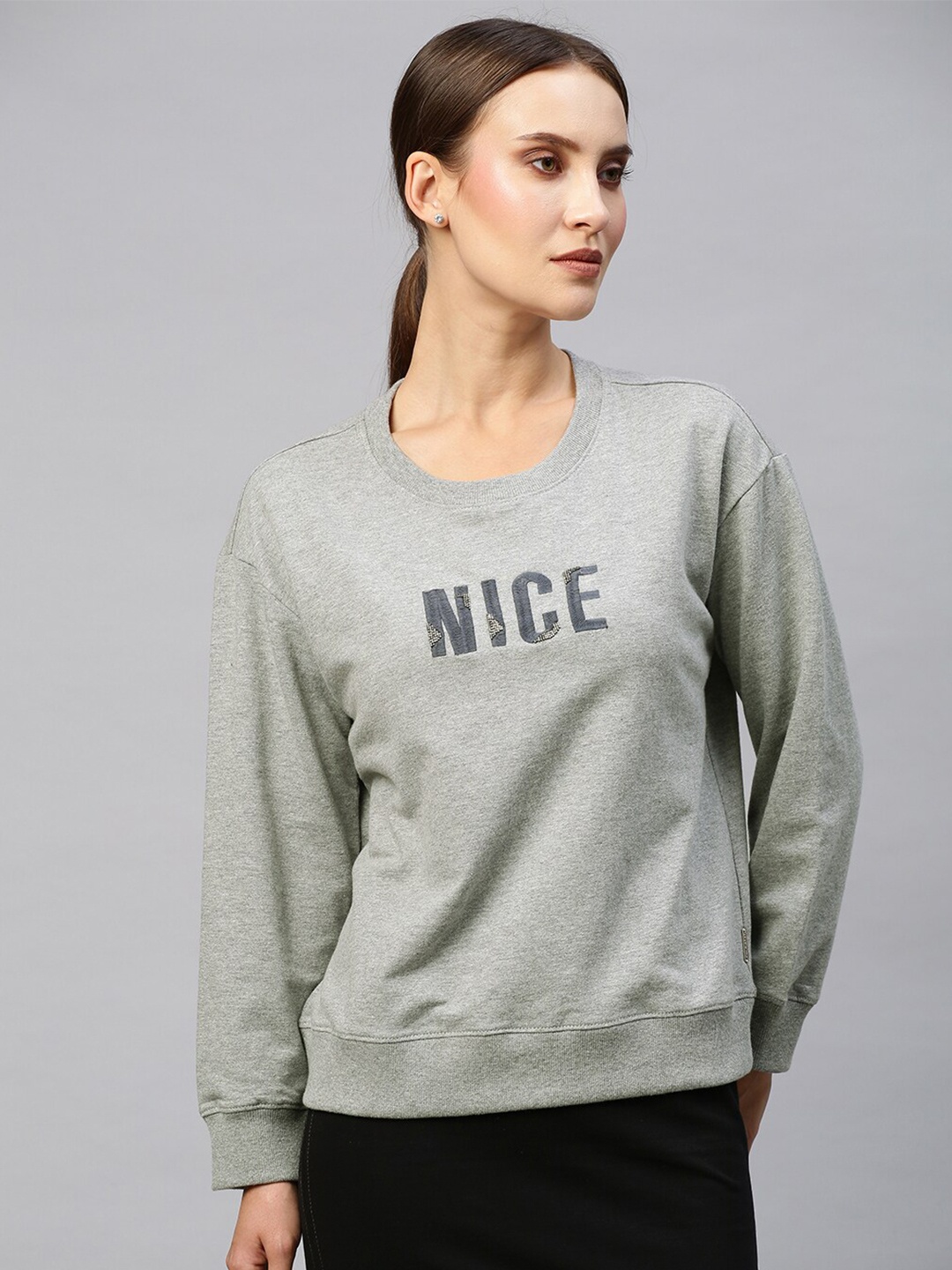 

Chemistry Women Embroidered Sweatshirt, Grey