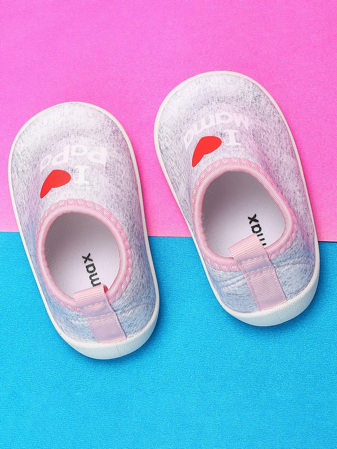 

max Girls Printed Slip-On Sneakers, Grey