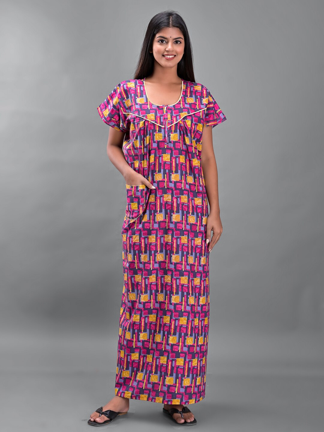 

Apratim Pink Printed Maxi Nightdress