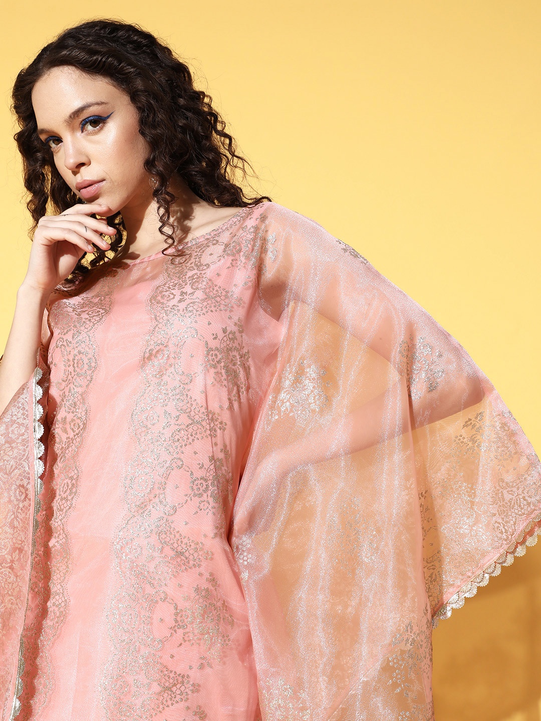 

Ahalyaa Women Ethnic Motifs Printed Gotta Patti Kaftan Kurta, Pink