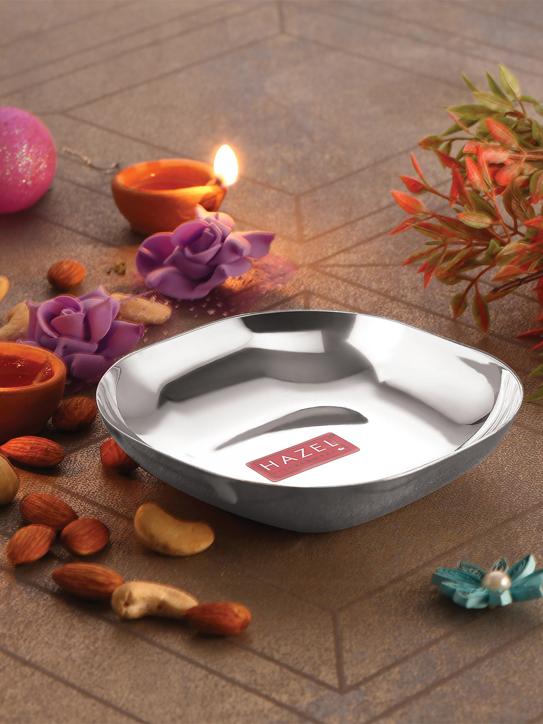 

HAZEL Silver-Toned & 6 Pieces Stainless Steel Glossy Plates