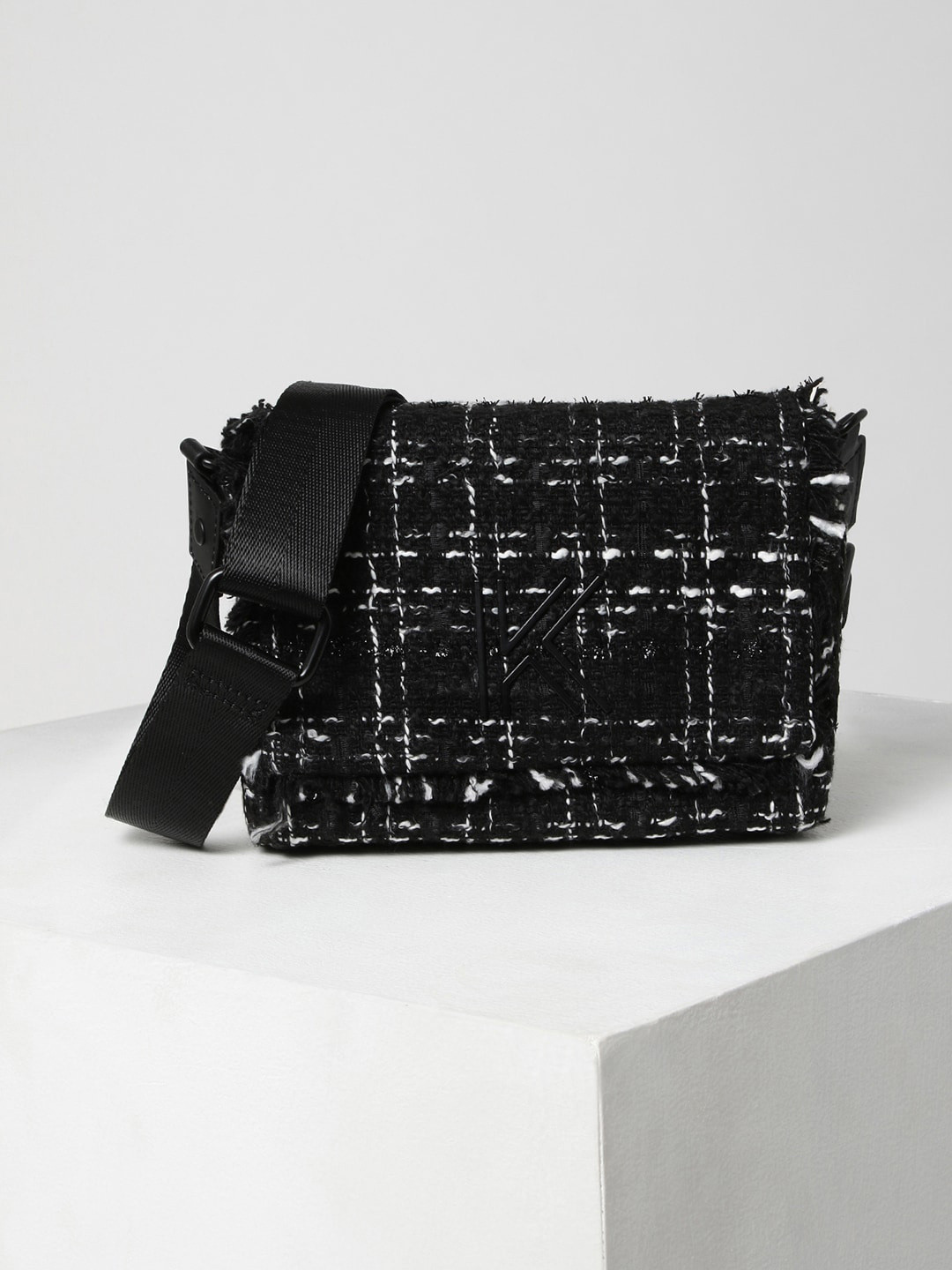 

KENDALL & KYLIE Black Swagger Sling Bag