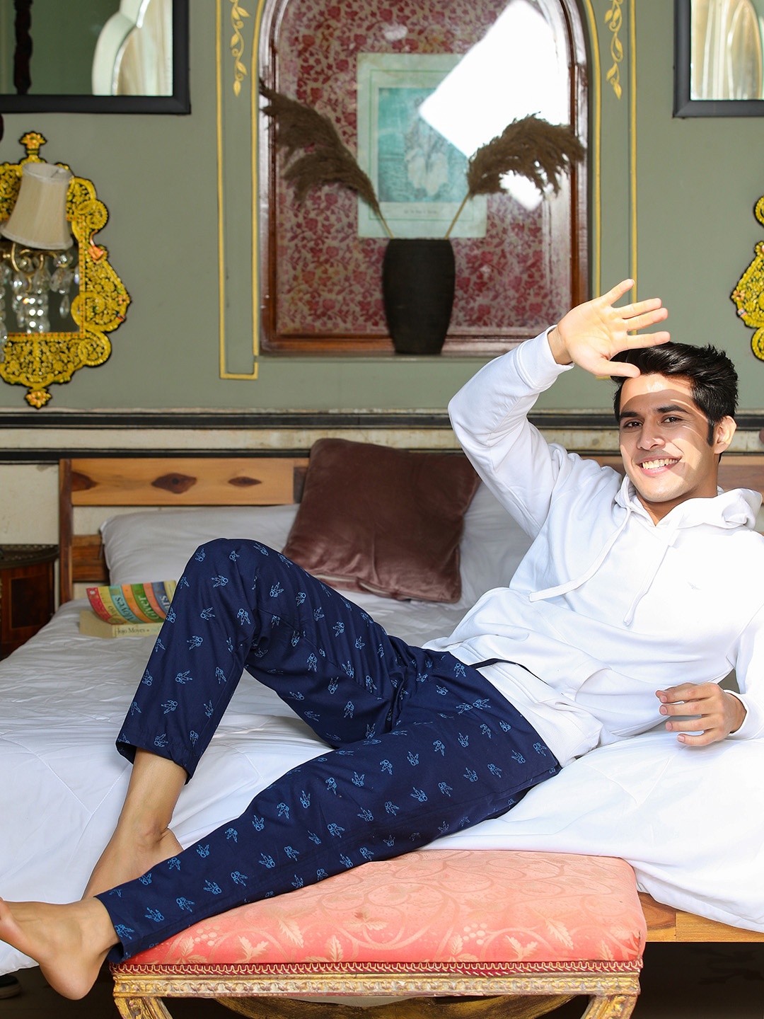 

URBAN SCOTTISH Men Printed Pure Cotton Lounge Pants, Navy blue