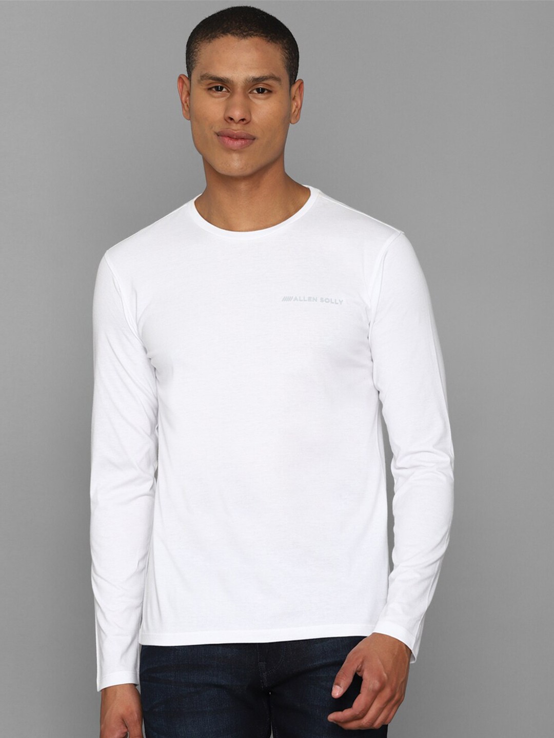

Allen Solly Men Solid Round Neck T-shirt, White