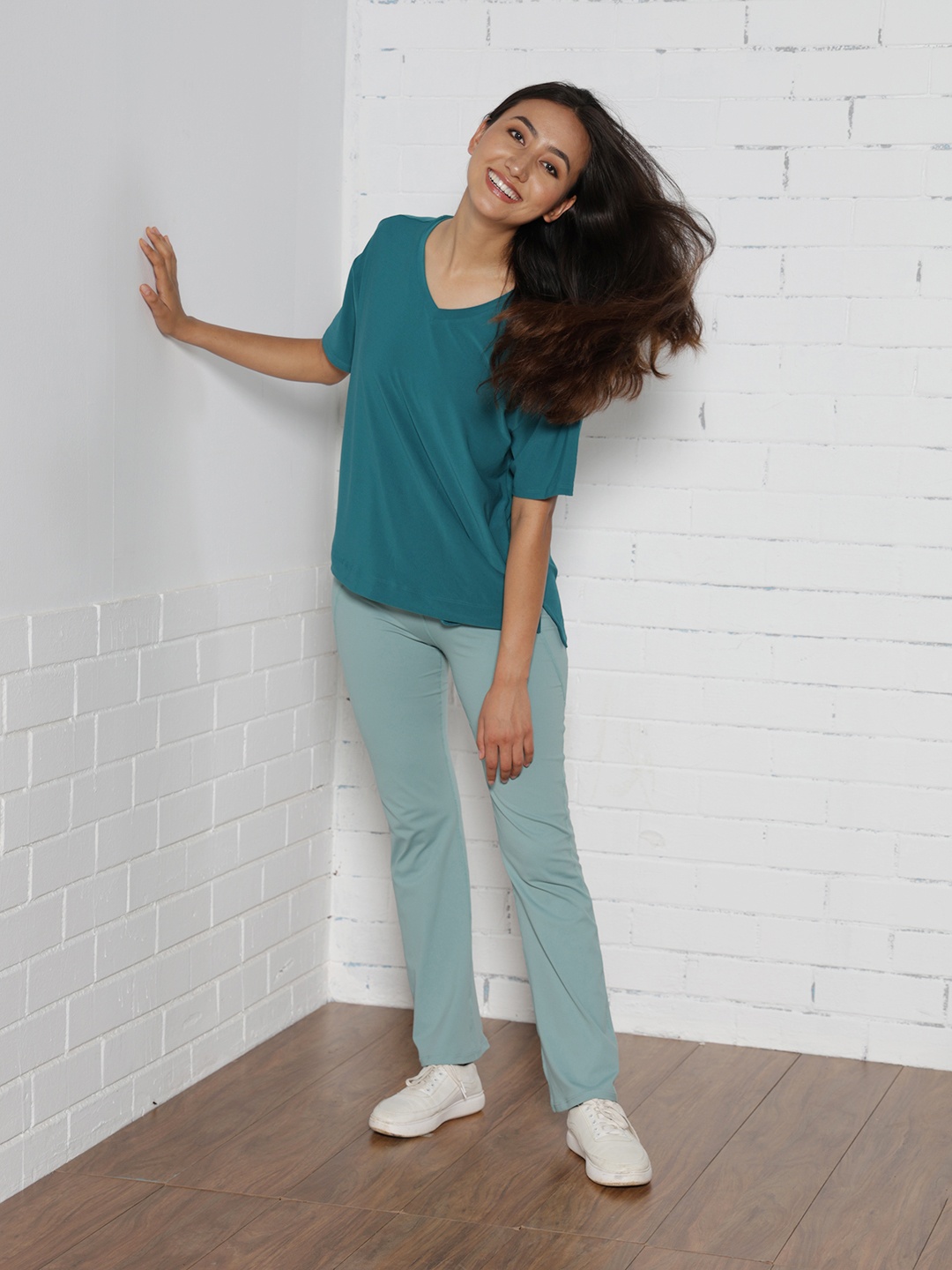 

Blissclub Women Semi-Fit Breezy Girlfriend Breezeflo Moisture Wicking T-shirt, Teal