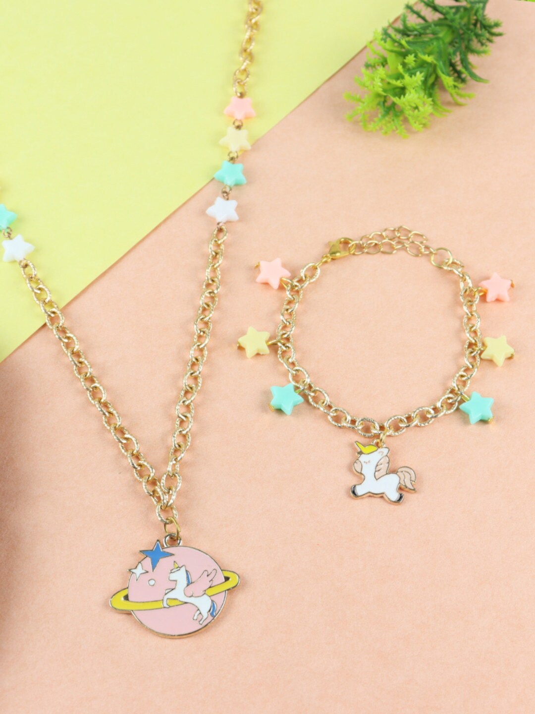 

Asthetika Kids Gold-plated Unicorn Star Necklace & Bracelet Set