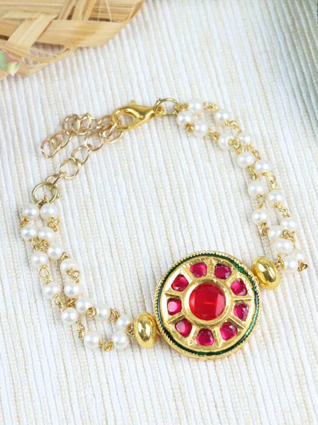 

Asthetika Kids Girls Gold-Toned & Red Kundan Gold-Plated Link Bracelet