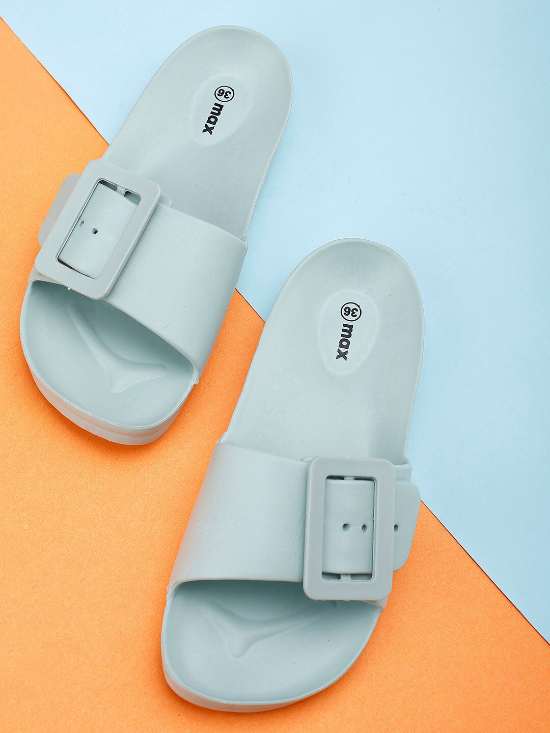 

max Women Green Rubber Sliders