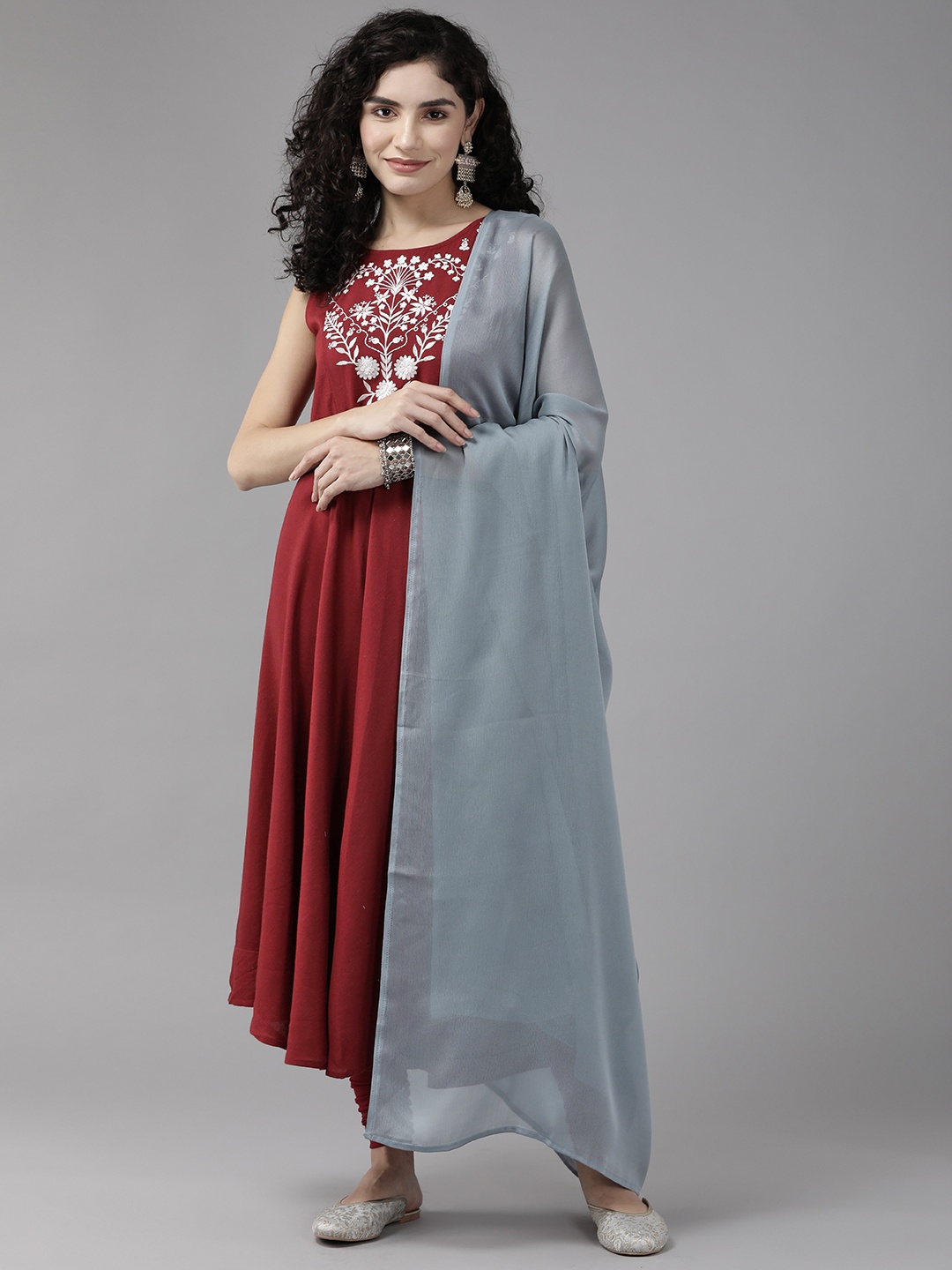 

Amirah s Women Maroon Floral Yoke Design Angrakha Kurta Set